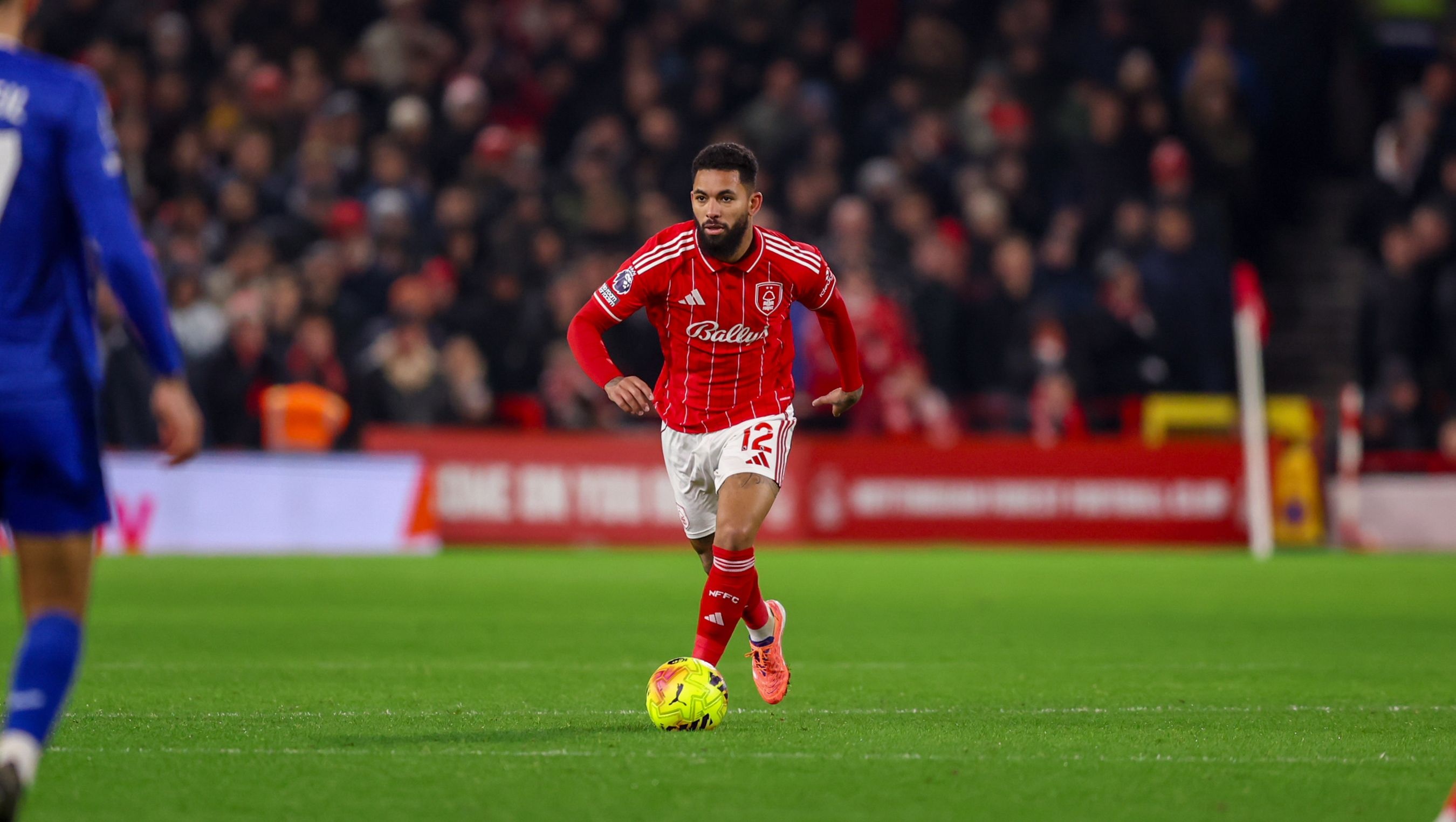 178体育直播在线观看免费-奥恩斯坦：维拉即将签回道格拉斯·路易斯，租借至本赛季结束